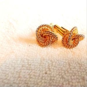 Men's Gold Cuff links